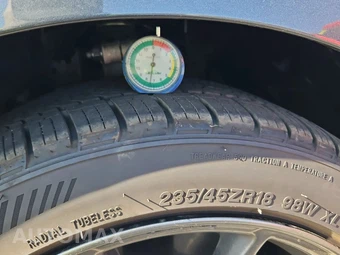 2023 Tesla Model 3 Standard Range - miniatura 19