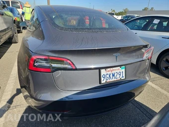 2023 Tesla Model 3 Standard Range - miniatura 3