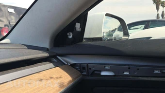 2023 Tesla Model 3 Standard Range - miniatura 27