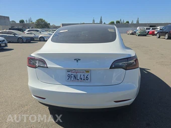 2023 Tesla Model 3 Standard Range - miniatura 5