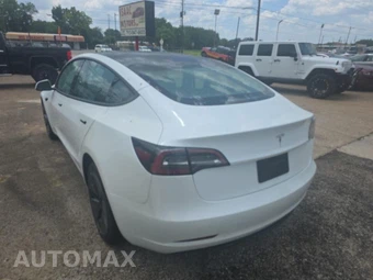 2023 Tesla Model 3 Standard Range - miniatura 6
