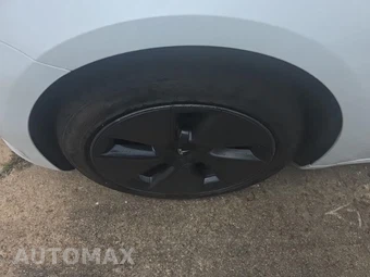 2023 Tesla Model 3 Standard Range - miniatura 8