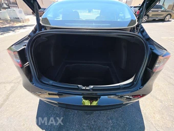 2023 Tesla Model 3 Standard Range - miniatura 11