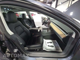 2023 Tesla Model 3 Standard Range - miniatura 18