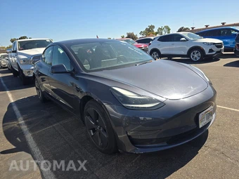 2023 Tesla Model 3 Standard Range - miniatura 3