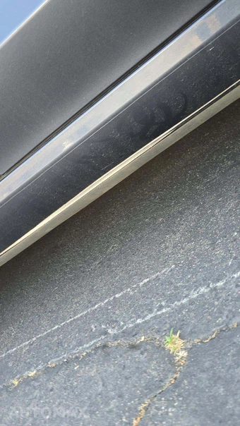 2023 Tesla Model 3 Standard Range - miniatura 31