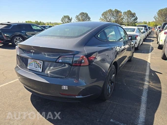 2023 Tesla Model 3 Standard Range - miniatura 4