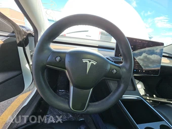 2023 Tesla Model 3 Standard Range - miniatura 10