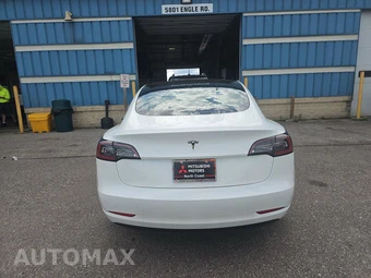 2023 Tesla Model 3 Standard Range - miniatura 5