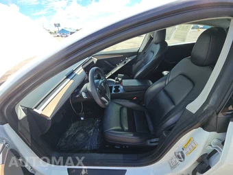 2023 Tesla Model 3 Standard Range - miniatura 7
