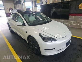 2023 Tesla Model 3 Standard Range - miniatura 3