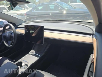 2023 Tesla Model 3 Standard Range - miniatura 19