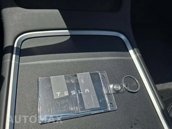 2023 Tesla Model 3 Standard Range - miniatura 8