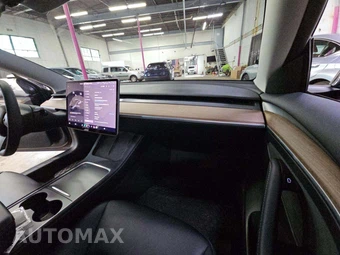 2023 Tesla Model 3 Standard Range - miniatura 19