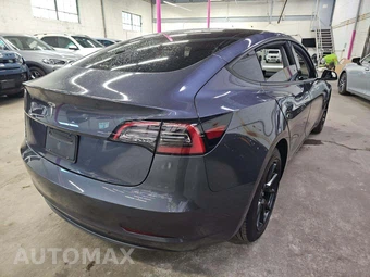 2023 Tesla Model 3 Standard Range - miniatura 3