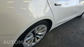 2023 Tesla Model 3 Standard Range - miniatura 26