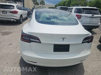 2023 Tesla Model 3 Standard Range - miniatura 5