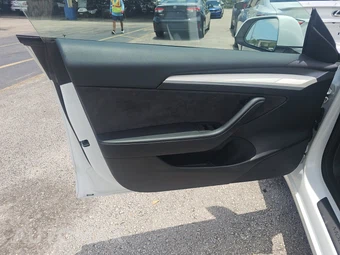 2023 Tesla Model 3 Standard Range - miniatura 9