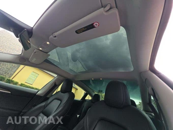 2023 Tesla Model 3 Standard Range – miniatura 11
