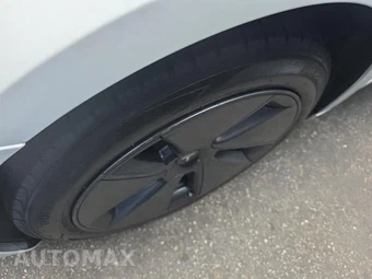 2023 Tesla Model 3 Standard Range - miniatura 8