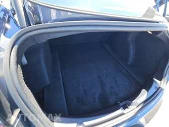2023 Tesla Model 3 Standard Range - miniatura 16