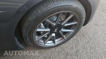 2023 Tesla Model 3 Standard Range - miniatura 23