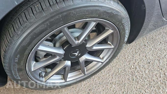 2023 Tesla Model 3 Standard Range - miniatura 24