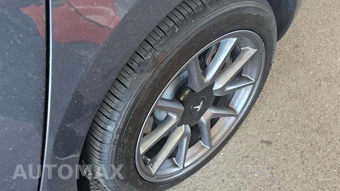 2023 Tesla Model 3 Standard Range - miniatura 32