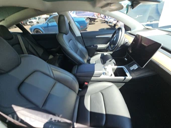 2023 Tesla Model 3 Standard Range - miniatura 8