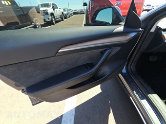 2023 Tesla Model 3 Standard Range - miniatura 9
