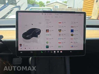 2023 Tesla Model 3 Standard Range - miniatura 10