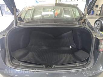 2023 Tesla Model 3 Standard Range - miniatura 17