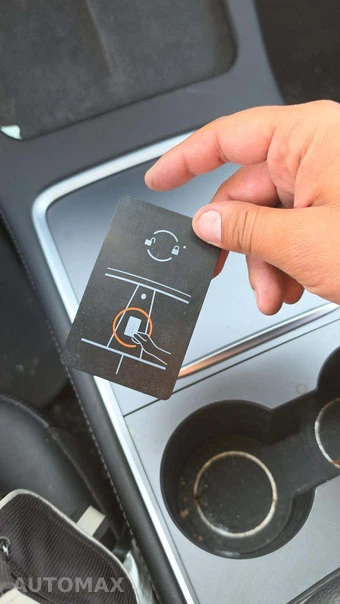 2023 Tesla Model 3 Standard Range - miniatura 18