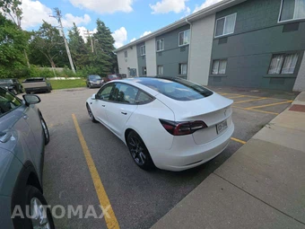 2023 Tesla Model 3 Standard Range - miniatura 2