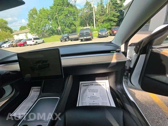 2023 Tesla Model 3 Standard Range - miniatura 20