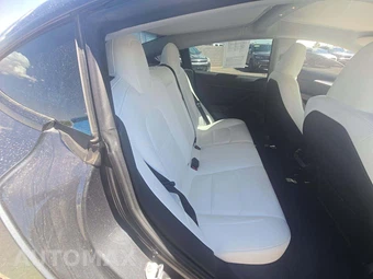 2023 Tesla Model 3 Standard Range - miniatura 14