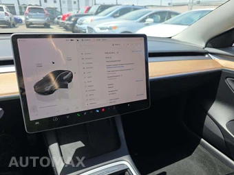 2023 Tesla Model 3 Standard Range - miniatura 10