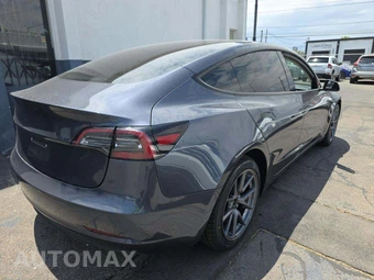 2023 Tesla Model 3 Standard Range - miniatura 3