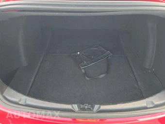 2023 Tesla Model 3 Standard Range – miniatura 14