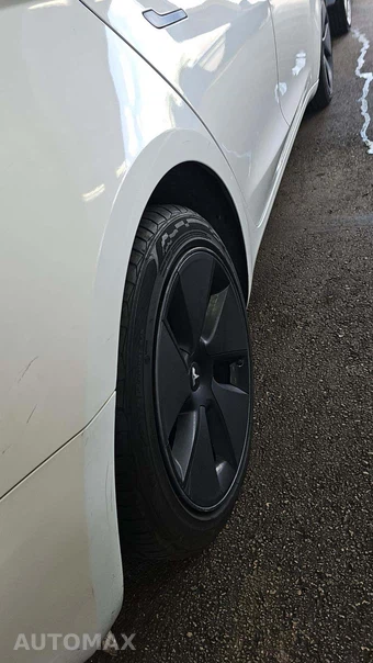 2023 Tesla Model 3 Standard Range – miniatura 24
