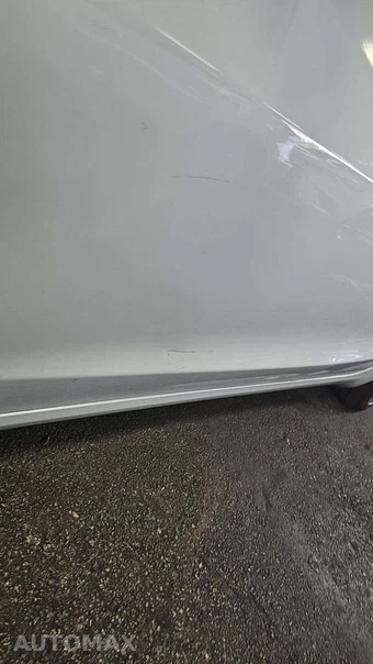 2023 Tesla Model 3 Standard Range – miniatura 26