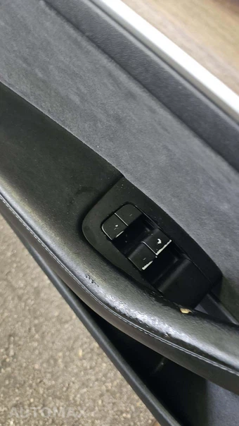 2023 Tesla Model 3 Standard Range – miniatura 30