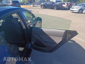 2023 Tesla Model 3 Standard Range - miniatura 11