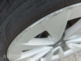 2023 Tesla Model 3 Standard Range - miniatura 23