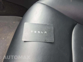 2023 Tesla Model 3 Standard Range - miniatura 8