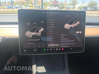 2023 Tesla Model 3 Standard Range - miniatura 9