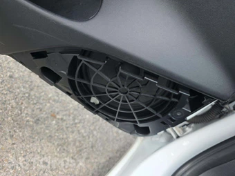 2023 Tesla Model 3 Standard Range - miniatura 23