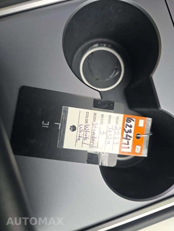2023 Tesla Model 3 Standard Range - miniatura 8