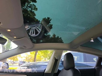 2023 Tesla Model 3 Standard Range - miniatura 11