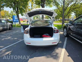 2023 Tesla Model 3 Standard Range - miniatura 14